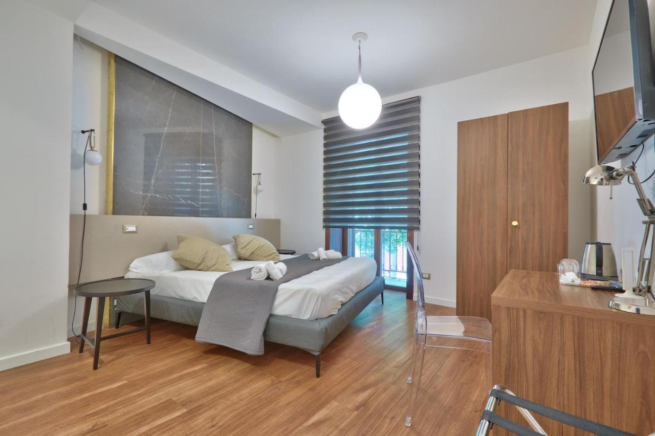 Belmoro - La Dimora Del Capo Bed & Breakfast Palermo Bagian luar foto