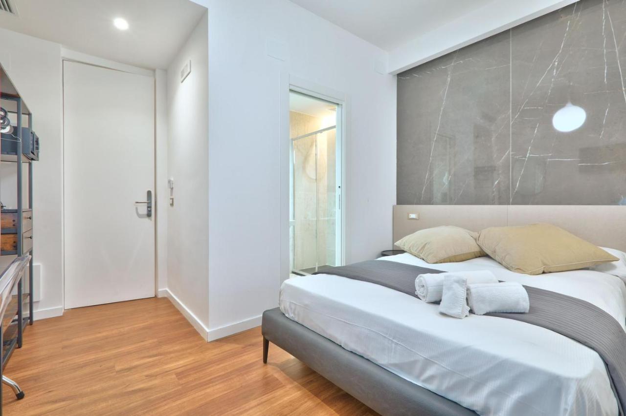 Belmoro - La Dimora Del Capo Bed & Breakfast Palermo Bagian luar foto