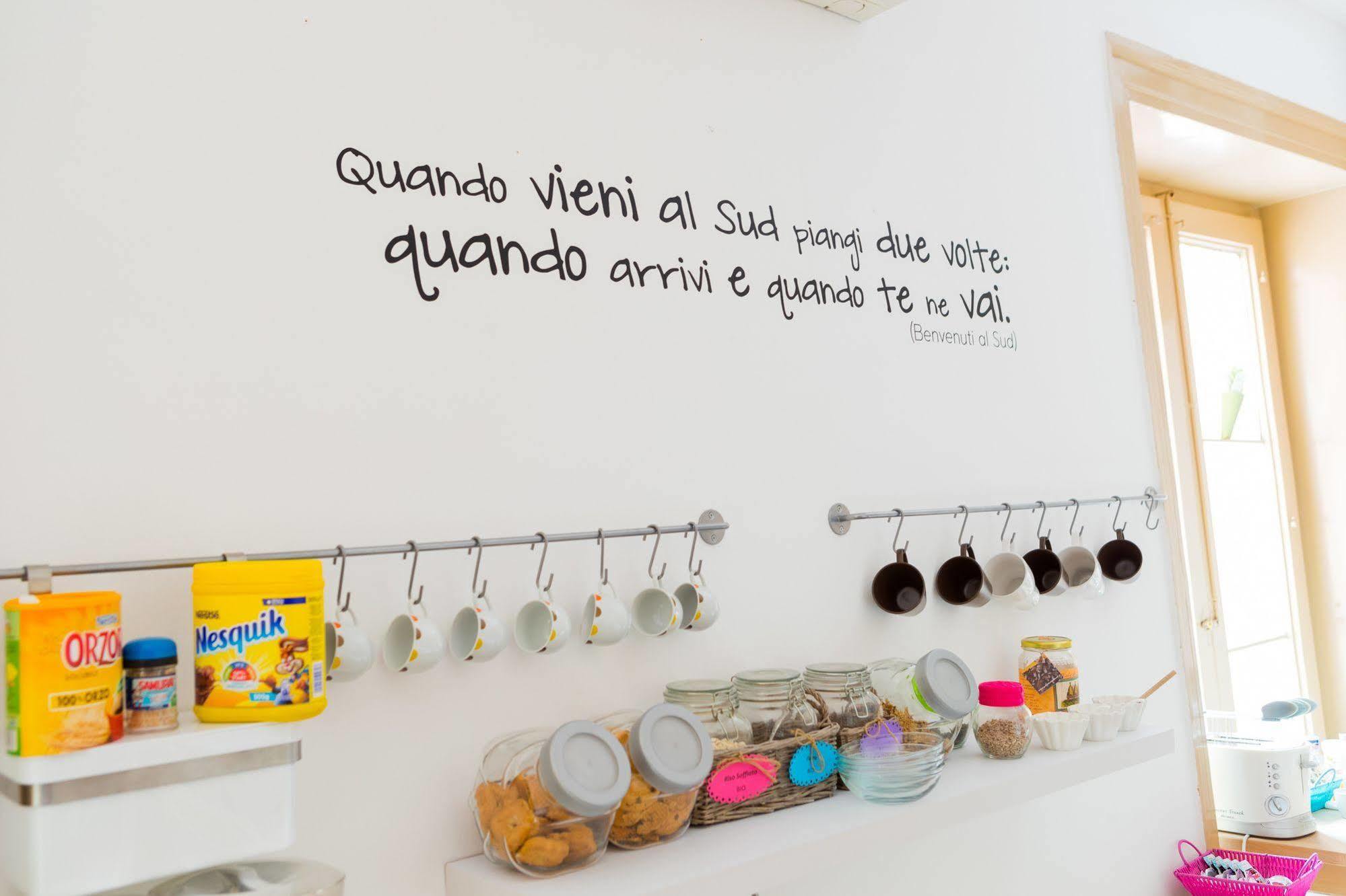 Belmoro - La Dimora Del Capo Bed & Breakfast Palermo Bagian luar foto